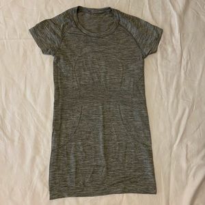 Lululemon short sleeve top